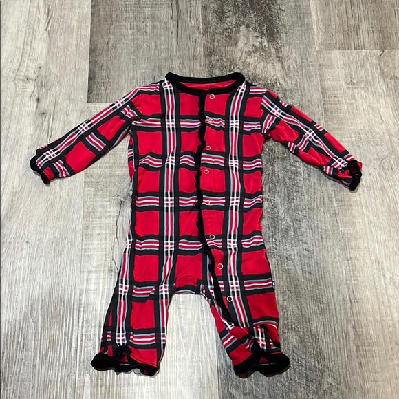 Kickee Pants Ruffle Coverall with snaps size 0-3M - Picture 1 of 9